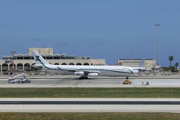 Quels sont les conseils pour camper en toute sécurité dans des zones à risque d'avalanche?