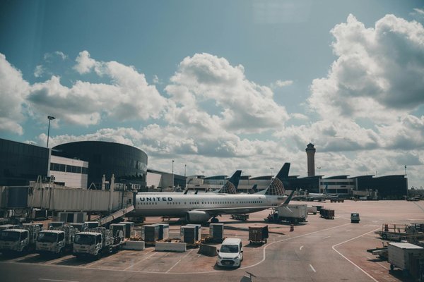 Comment organiser une randonnée équestre dans la région des Highlands, Écosse?